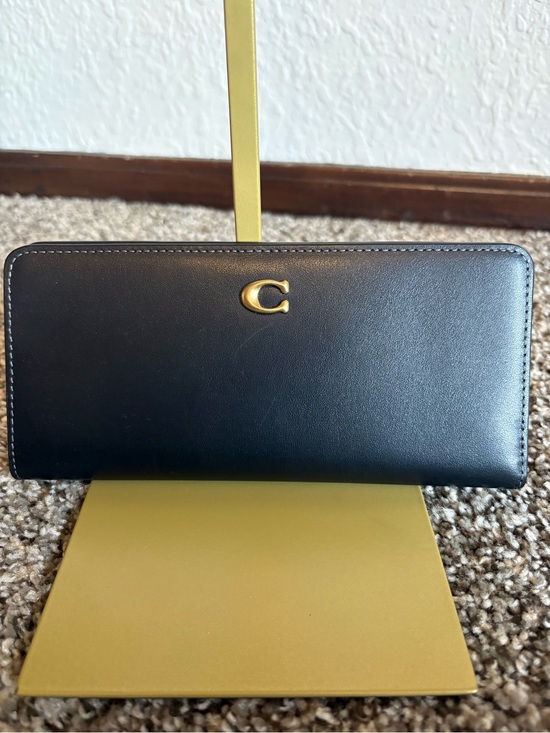 Coach Handbags - Coach Black Leather Slim Essential Wallet- Long